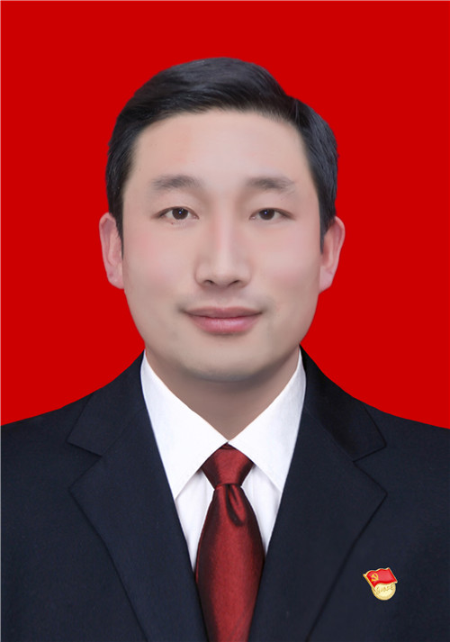 党员 鲁信民