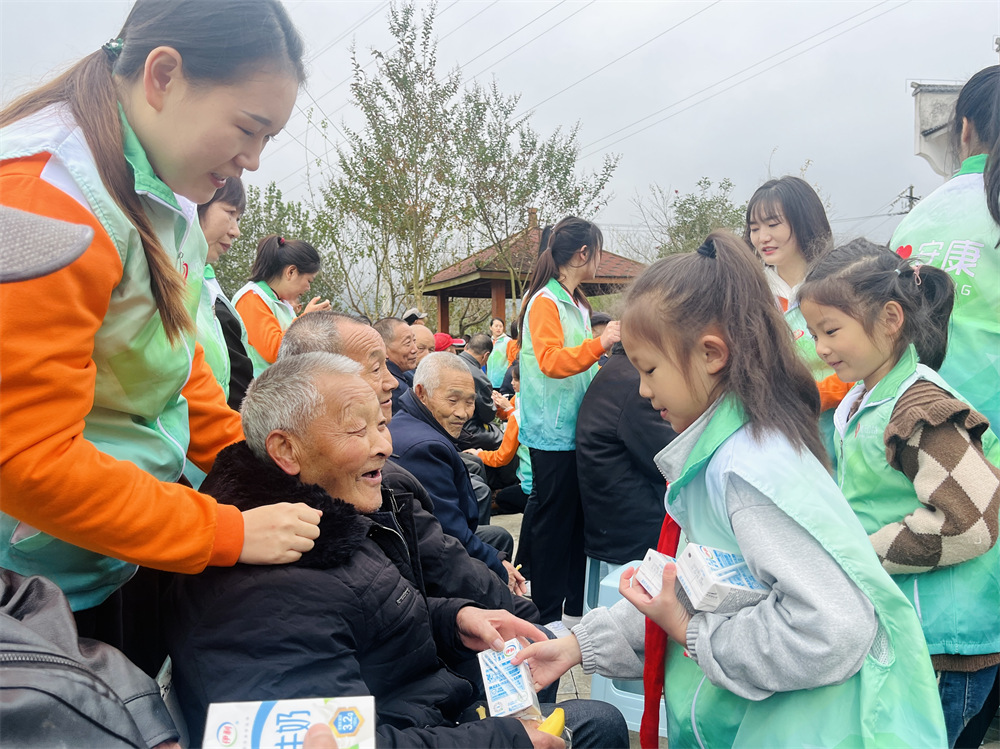 “情暖重阳 爱在博元”重阳节系列活动
