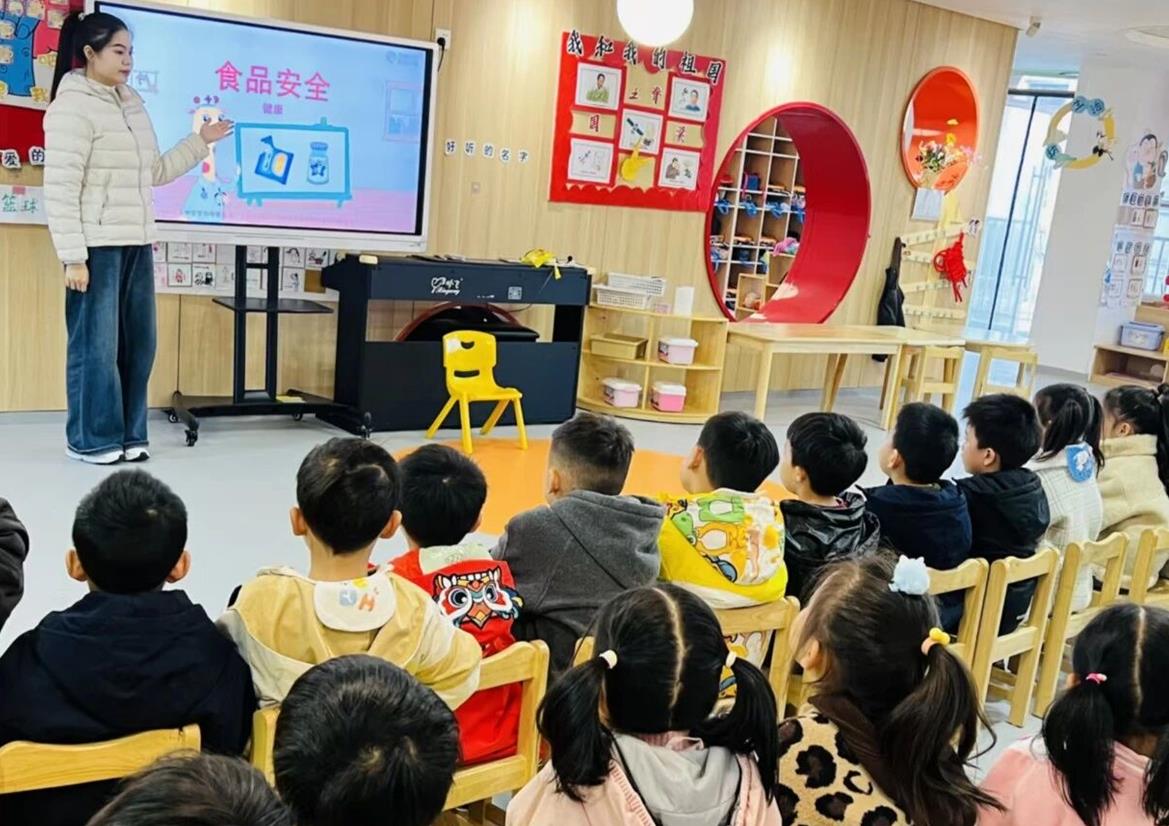 3&middot;15萌娃当家！10元逛超市，我们是认真的！